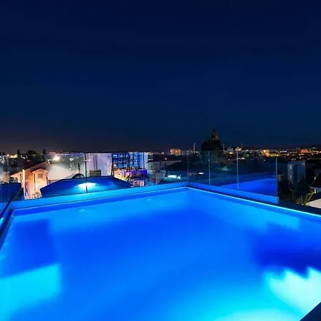 Rooftop Heated Pool Jelena Задар